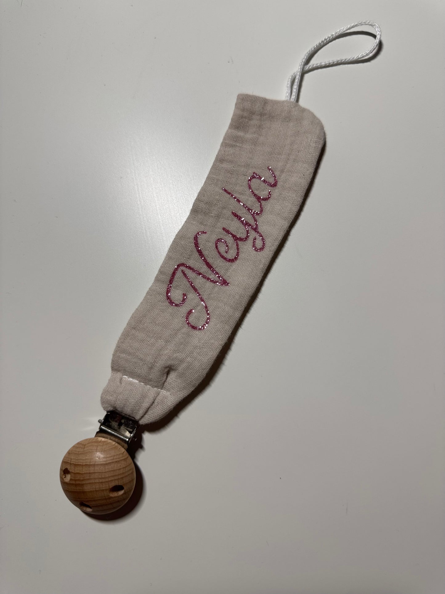 Attache tétine